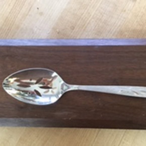 Vintage Oneida carving set + serving spoon NEW (Never used) - Picture 3 of 3